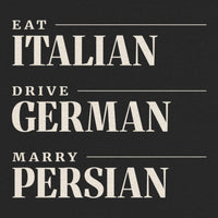 REVØRA Eat Italian Drive German Marry Persian Oversized T-Shirt – Oversized Shirt in Black, Rückenprint aus der Nähe