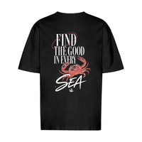 REVØRA Find The Good In Every Sea – Oversized Shirt in Black, Rückansicht