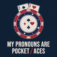 REVØRA My Pronouns Are Pocket Aces Oversized T-Shirt – Oversized Shirt in French Navy, Rückenprint aus der Nähe