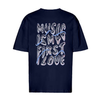 REVØRA Music Is My First Love – Oversized Shirt in French Navy, Rückansicht