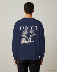 REVØRA Carciofi – Sweatshirt in French Navy, getragen, Rückenprint, KI-generierte Abbildung