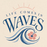 REVØRA Life Comes In Waves – Oversized Shirt in Natural Raw, Rückenprint aus der Nähe