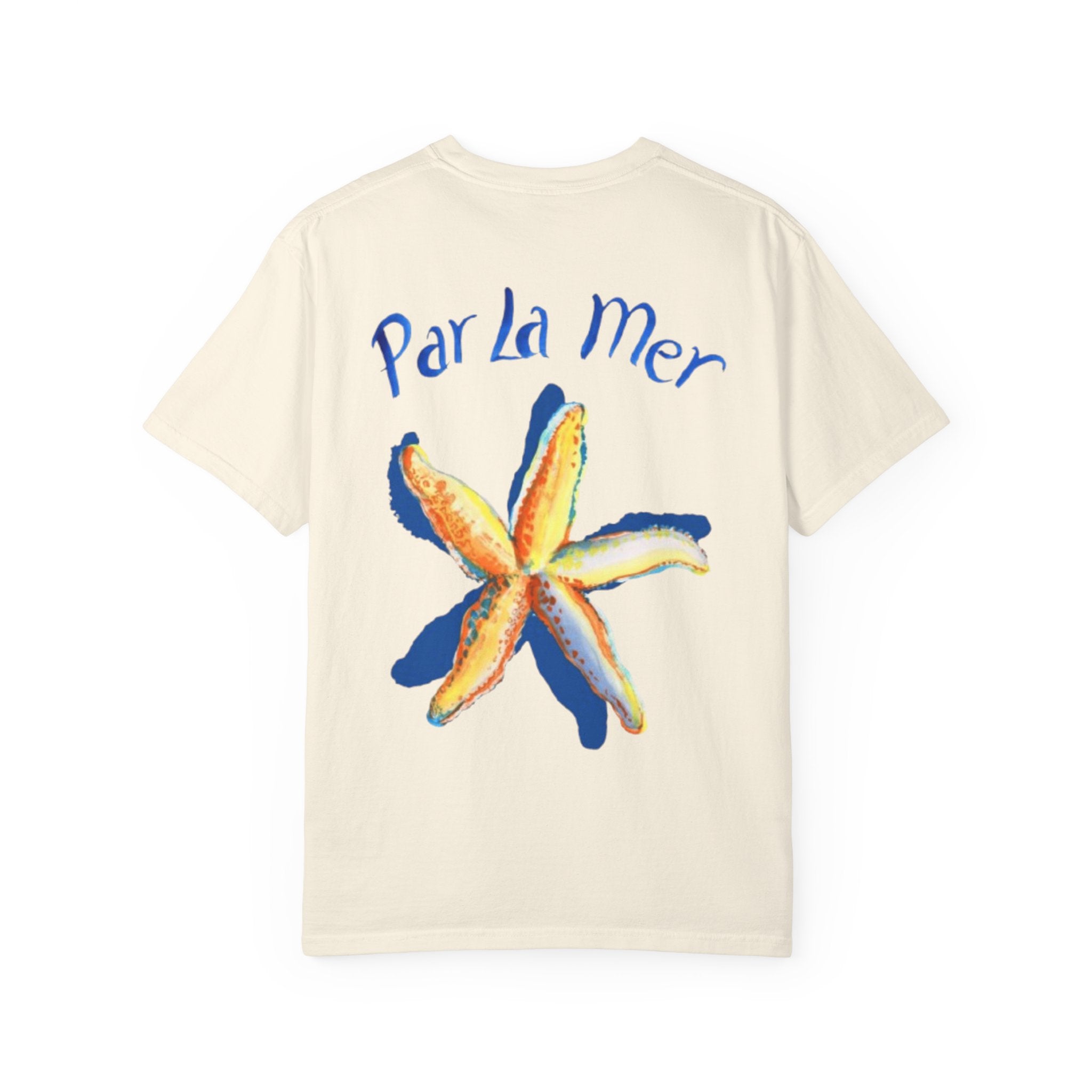 Rückansicht: Oversized T-Shirt mit großflächigem Print „Par La Mer“ von REVØRA