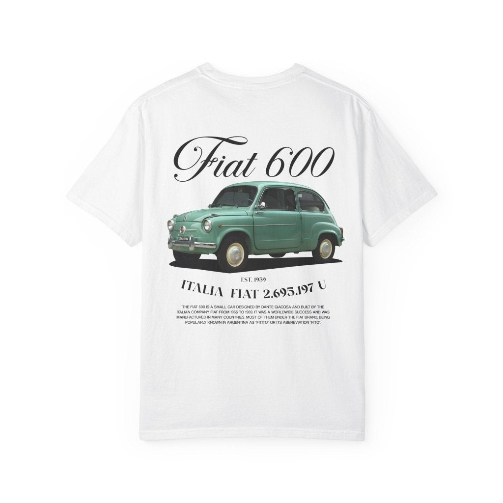 Fiat 600 T-Shirt — Italian Classic Oldtimer Streetwear Shirt Geschenk Autofan REVØRA