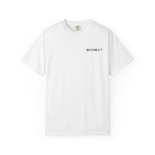 Vorderansicht: Oversized T-Shirt „Beach Days“ mit kleinem REVØRA-Brustlogo