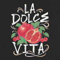 REVØRA La Dolce Vita Pomegranate – Oversized Shirt in Black, Rückenprint aus der Nähe