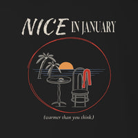 REVØRA Nice In January – Longsleeve in Black, Rückenprint aus der Nähe, KI-generierte Abbildung