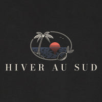 REVØRA Hiver au Sud – Zip-Hoodie in Black, Rückenprint aus der Nähe