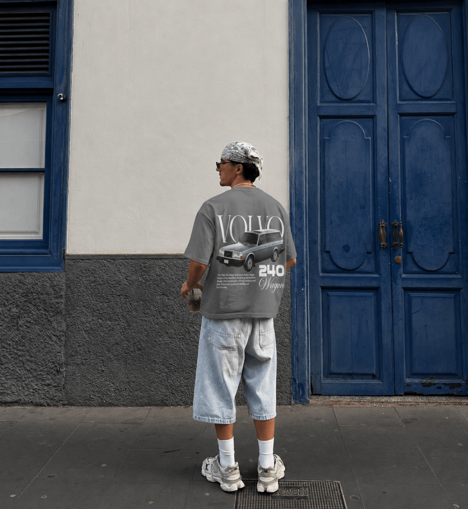 Volvo 240 T-Shirt — Oldtimer Car Streetwear | REVØRA - Revøra™