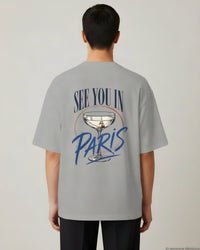 REVØRA See You In Paris – Oversized Shirt in Heather Grey, getragen, Rückenprint, KI-generierte Abbildung