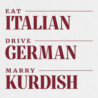REVØRA Eat Italian Drive German Marry Kurdish Oversized T-Shirt – Oversized Shirt in White, Rückenprint aus der Nähe