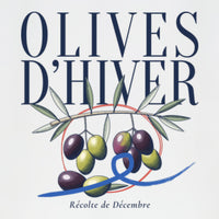 REVØRA Olives d'Hiver – Hoodie in White, Rückenprint aus der Nähe
