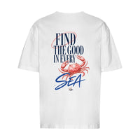 REVØRA Find The Good In Every Sea – Oversized Shirt in White, Rückansicht